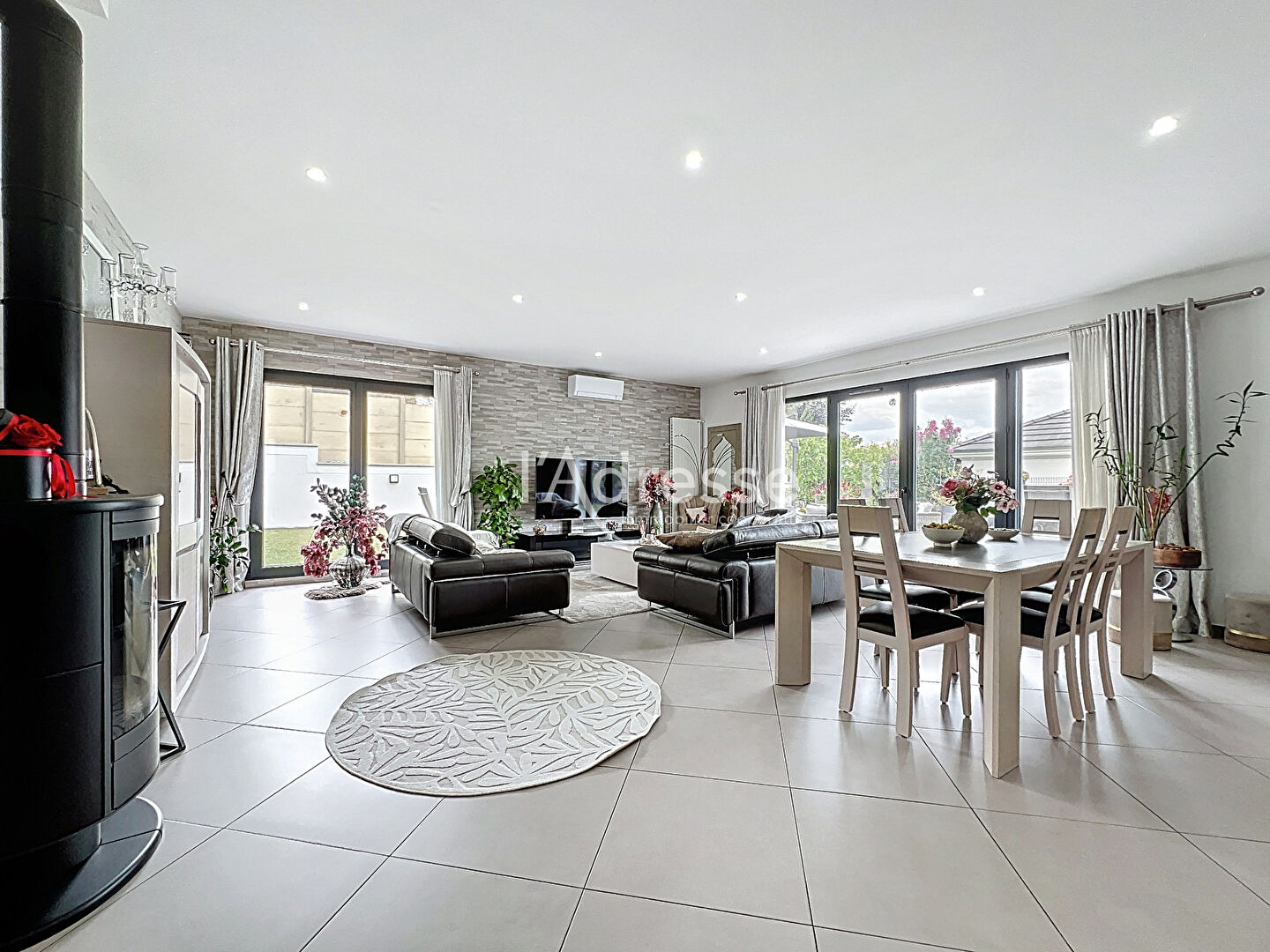 Maison MONTEVRAIN (77144) 7 pièces 189.00 m²