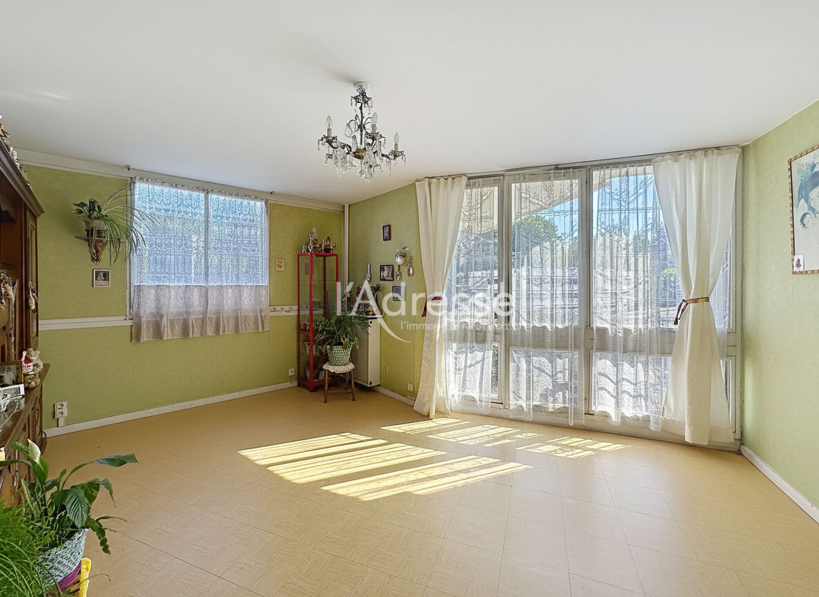 Appartement CHELLES (77500) 4 pi&egrave;ces 77.00 m&sup2;