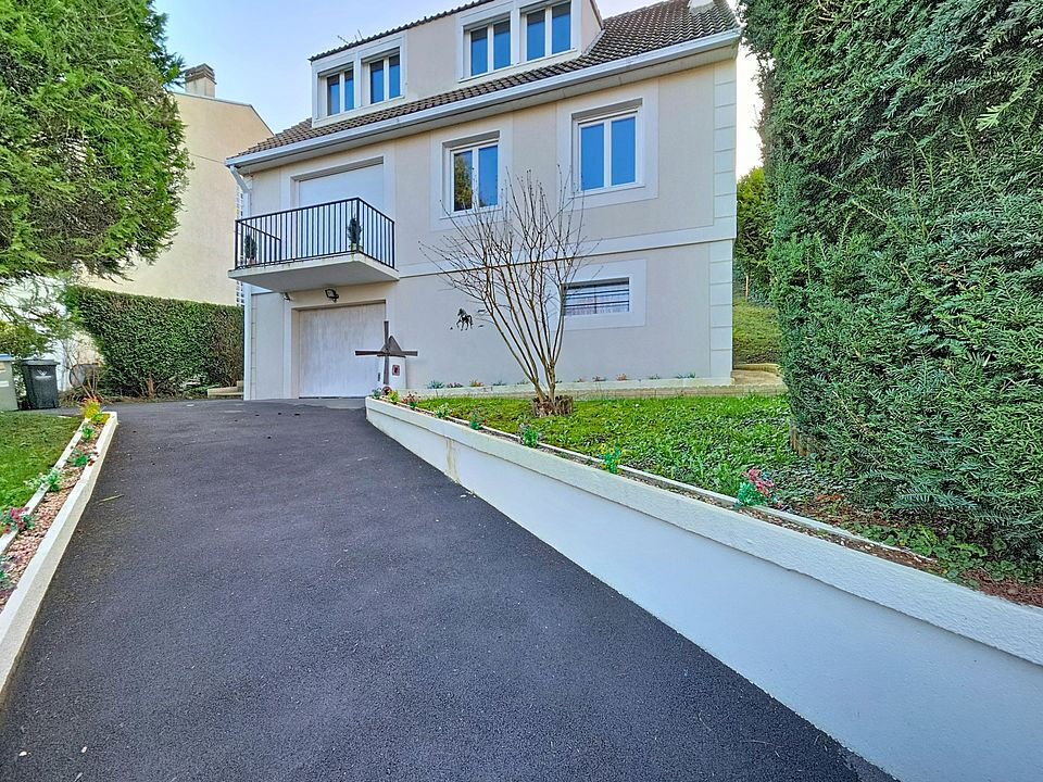 Maison ESBLY (77450) 5 pi&egrave;ces 133.00 m&sup2;