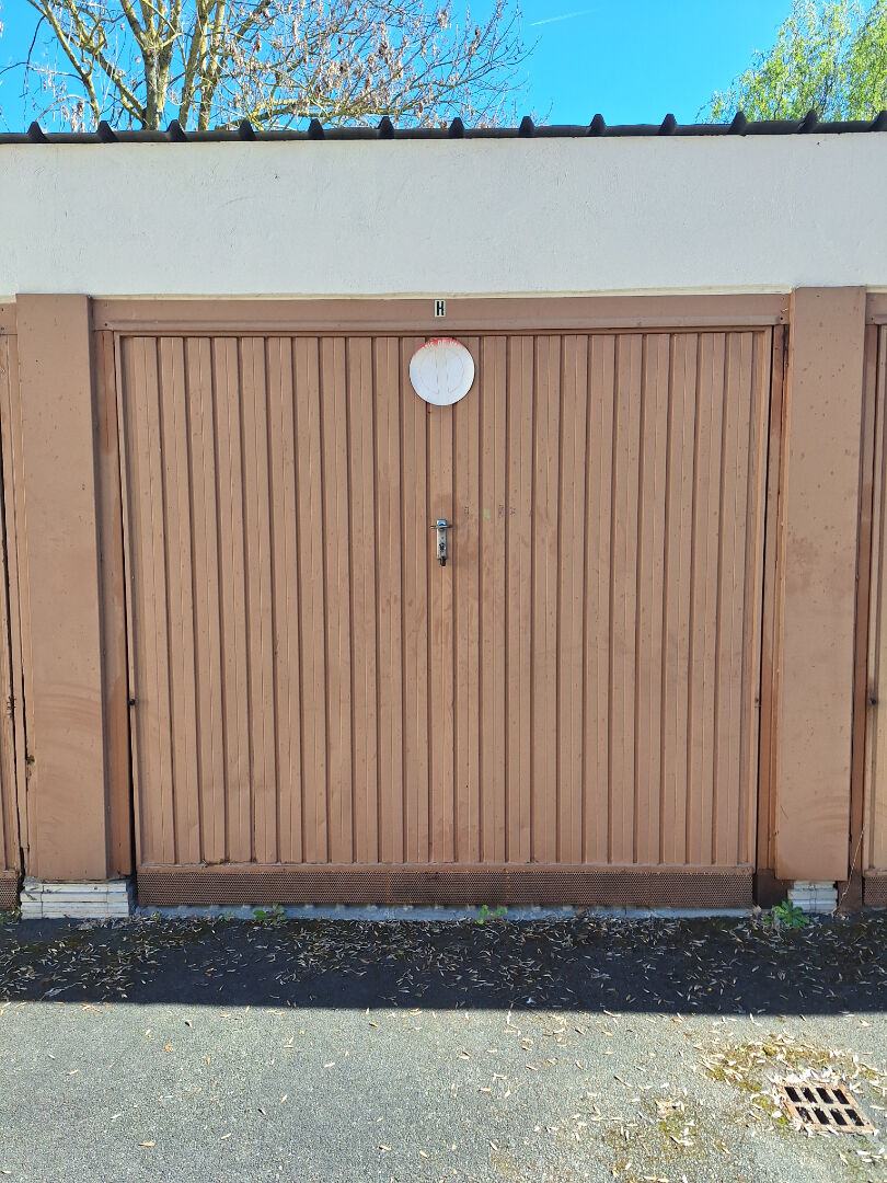 Parking / box CHELLES (77500) 13.00 m&sup2;