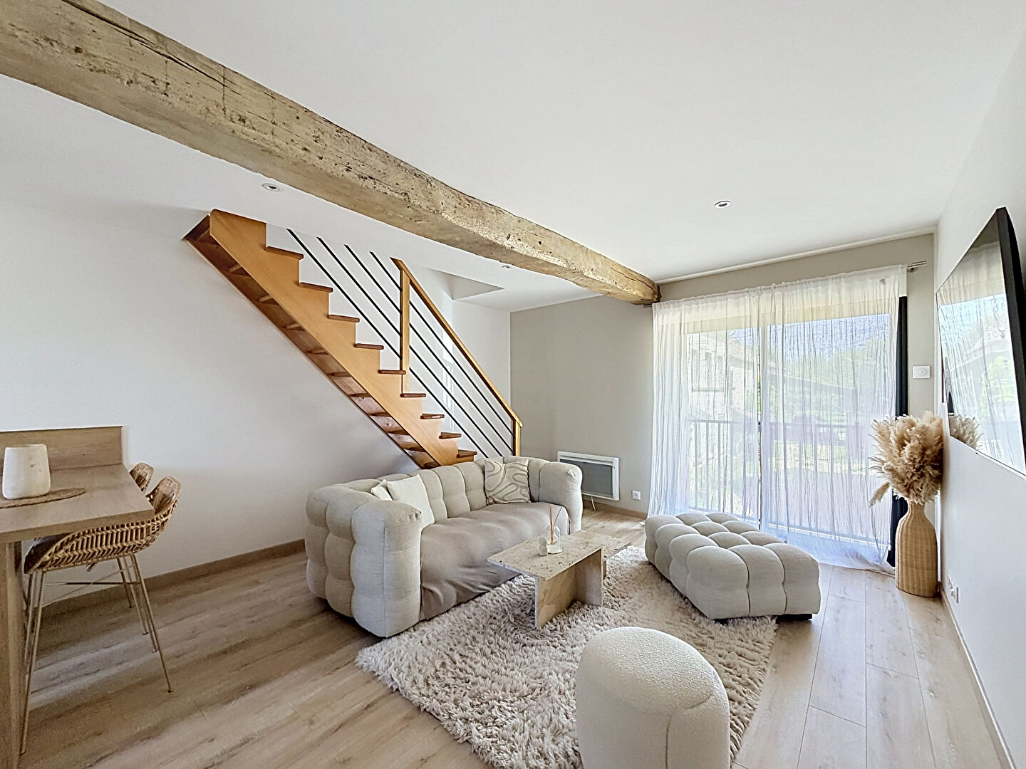 à 18 km de Coulommiers 229 990 € Appartement 3 pièces , 2 chambres 60.00 m² Avec balconterrassegarage/box Voir le bien