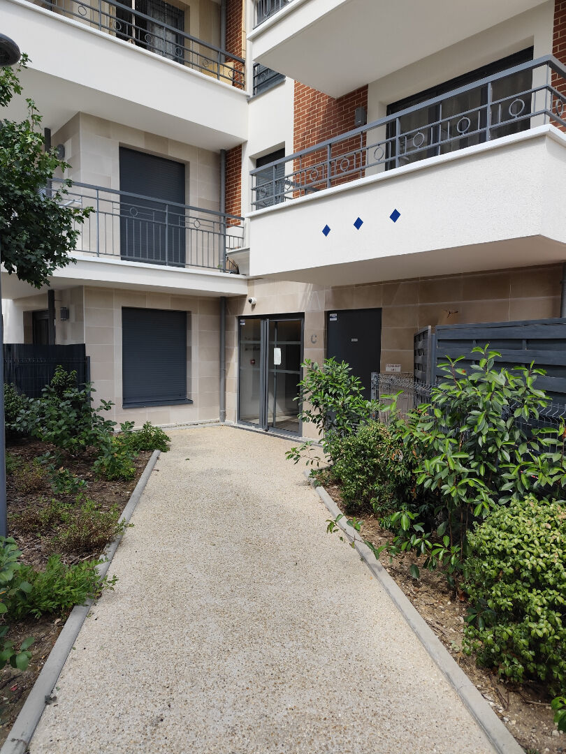 Chelles (77) 170 000 € Appartement 1 pièce 27.00 m² Avec jardin