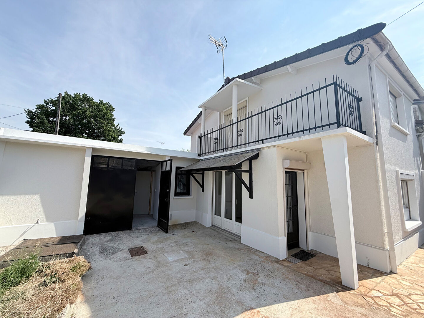 à 5 km de Vaujours 315 000 € Maison 5 pièces , 4 chambres 78.00 m² Avec jardin, garage/box Voir le bien