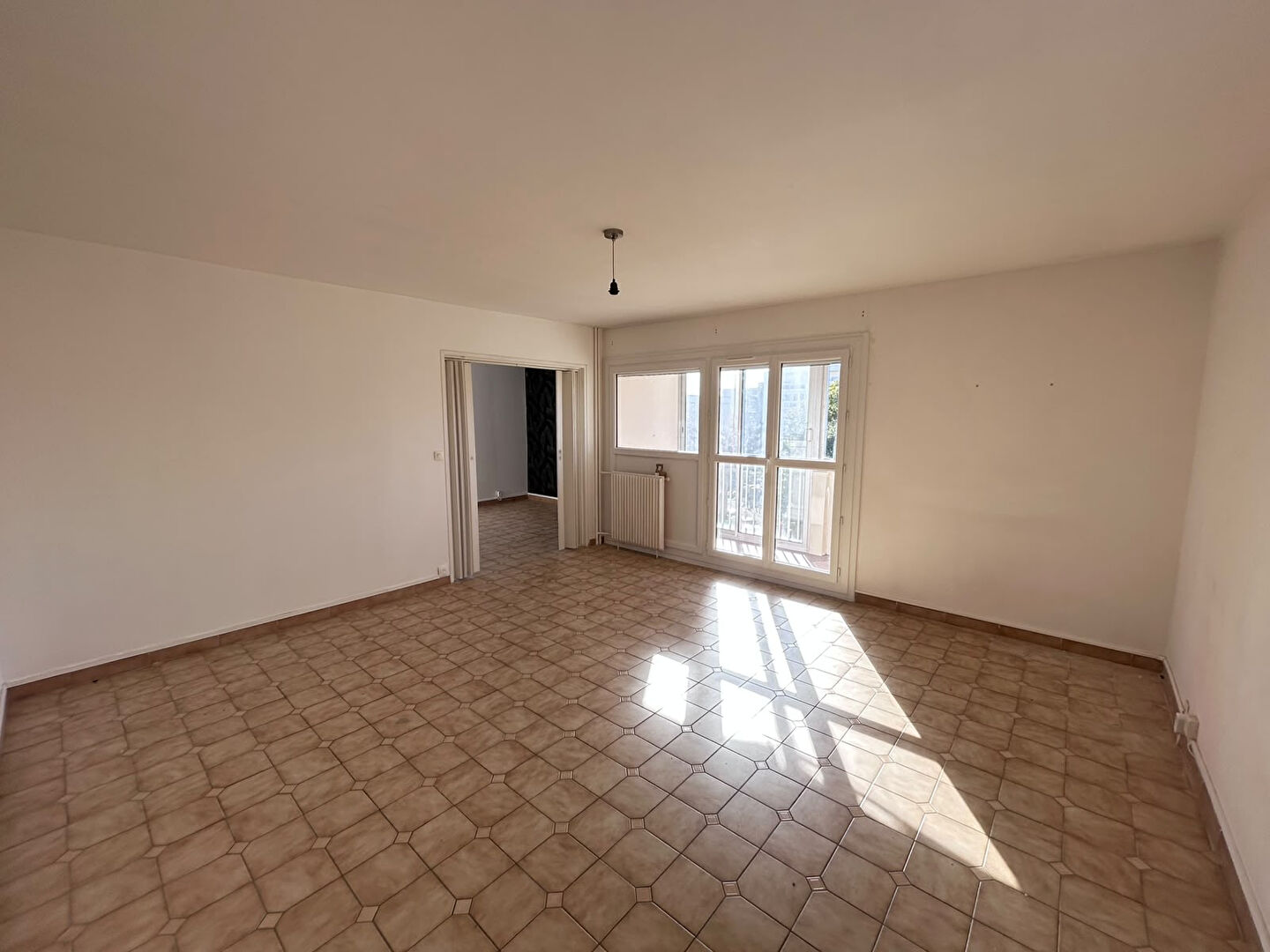 Appartement 4 pièces 76 m² · à Meaux · 75,8 m² · 1 150 €/mois