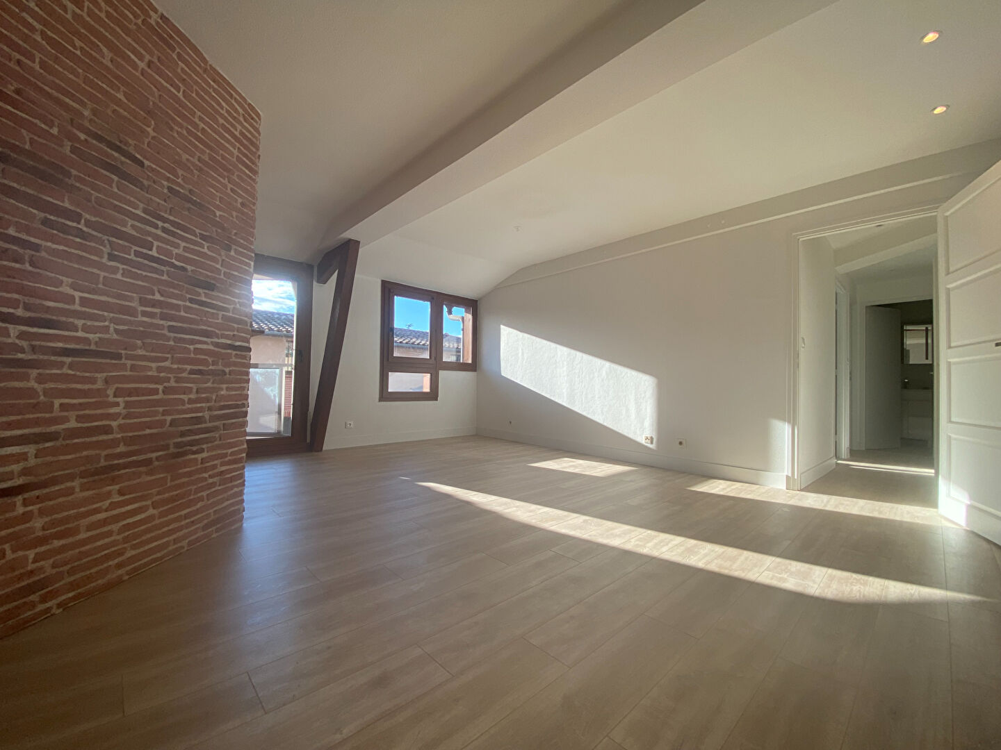 Appartement TOULOUSE (31000) 3 pi&egrave;ces 64.00 m&sup2;