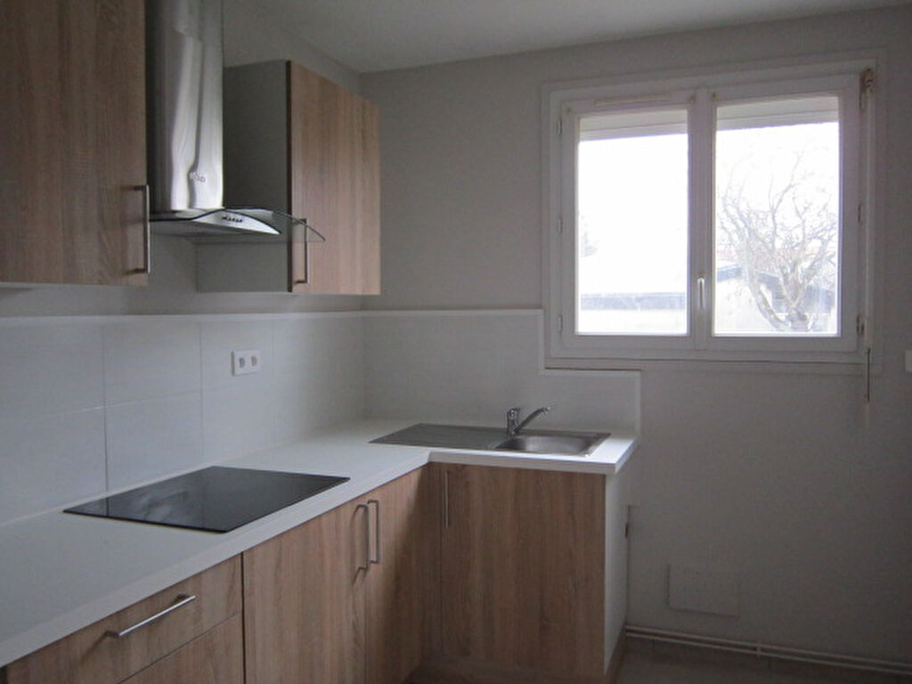 Appartement FONTENAY LE COMTE (85200) 3 pièces 63.34 m²