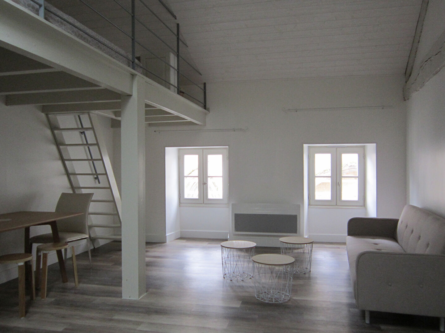 Appartement FONTENAY LE COMTE (85200) 1 pièce 28.64 m²