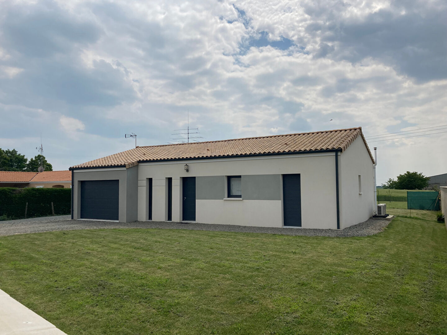 Maison FONTENAY LE COMTE (85200) 4 pi&egrave;ces 83.00 m&sup2;