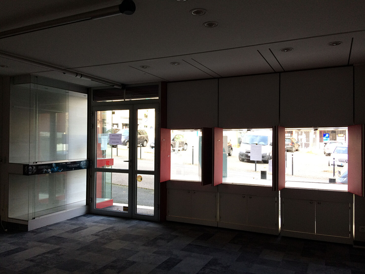 Local commercial FONTENAY LE COMTE (85200) 69.00 m²