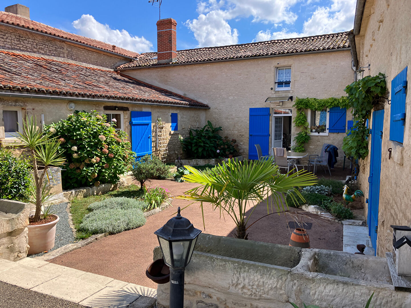Maison SAINT MARTIN DE FRAIGNEAU (85200) 8 pièces 314.00 m²