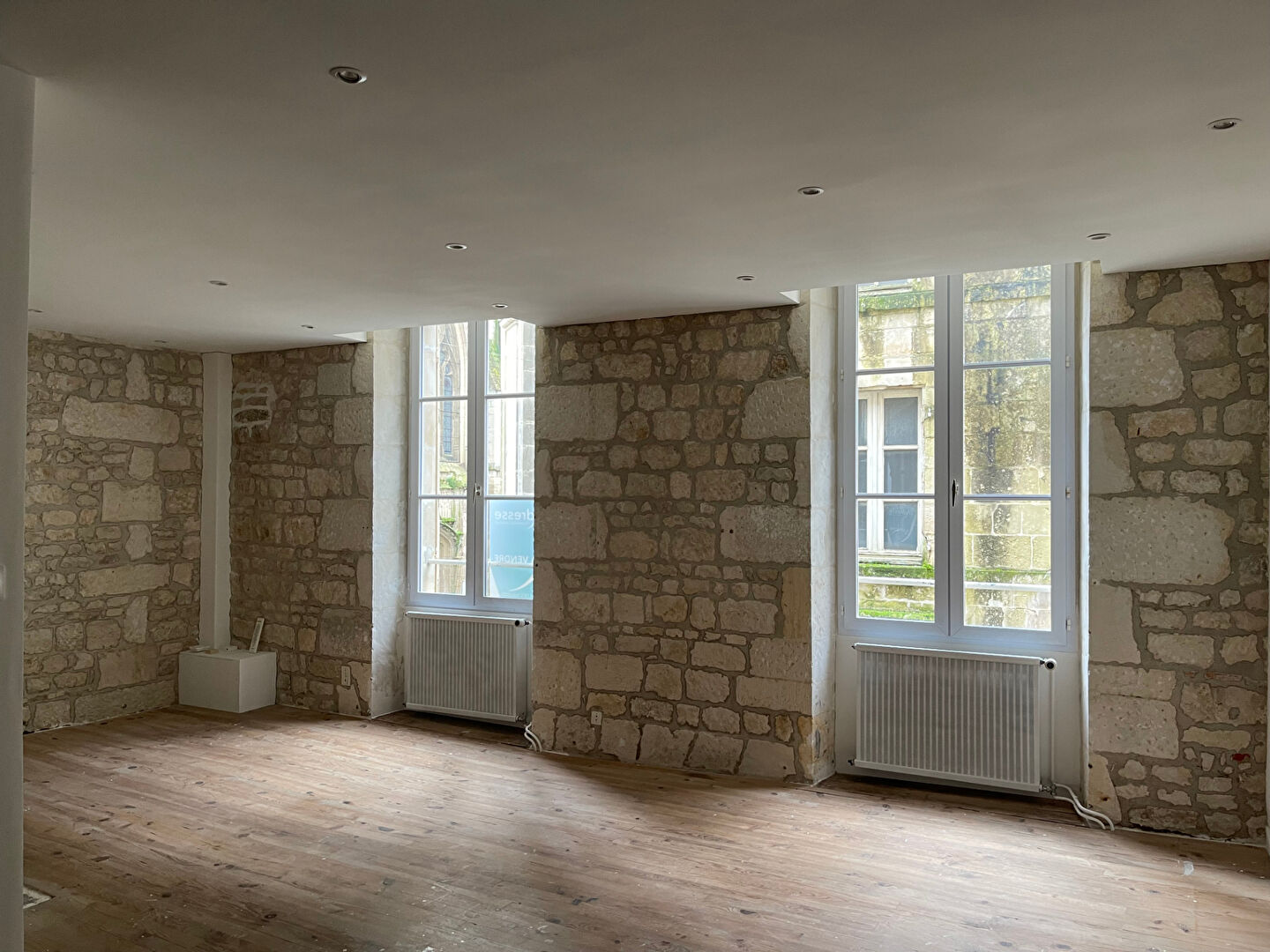 Maison FONTENAY LE COMTE (85200) 6 pièces 186.16 m²