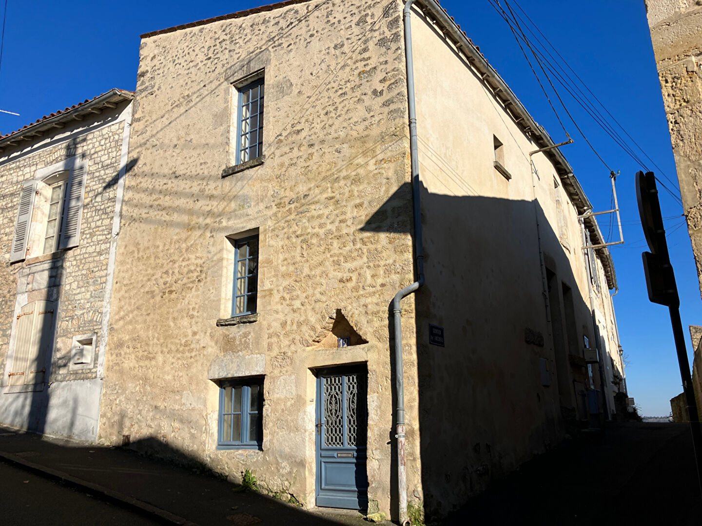Maison FONTENAY LE COMTE (85200) 4 pièces 112.00 m²