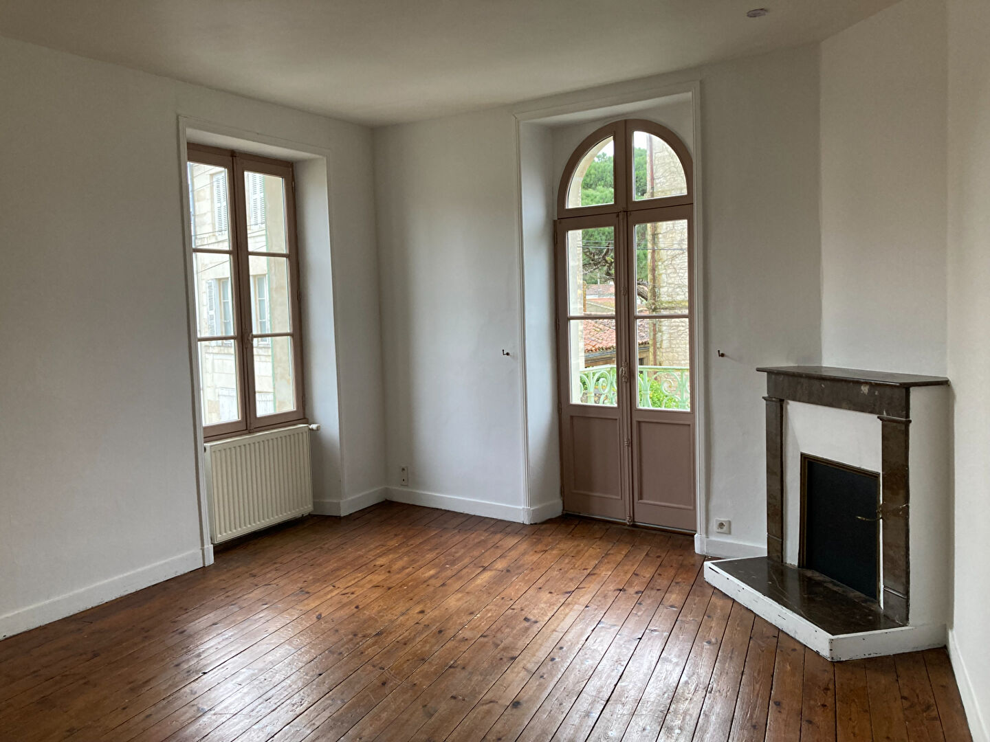 Appartement FONTENAY LE COMTE (85200) 2 pi&egrave;ces 41.00 m&sup2;