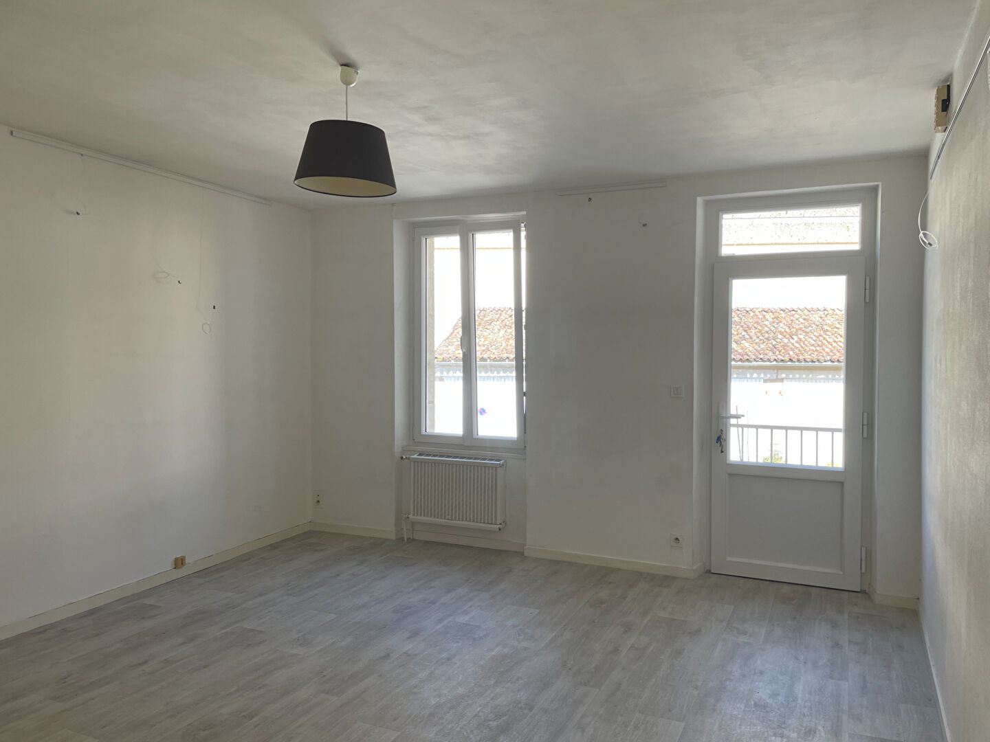 Appartement FONTENAY LE COMTE (85200) 3 pièces 64.00 m²