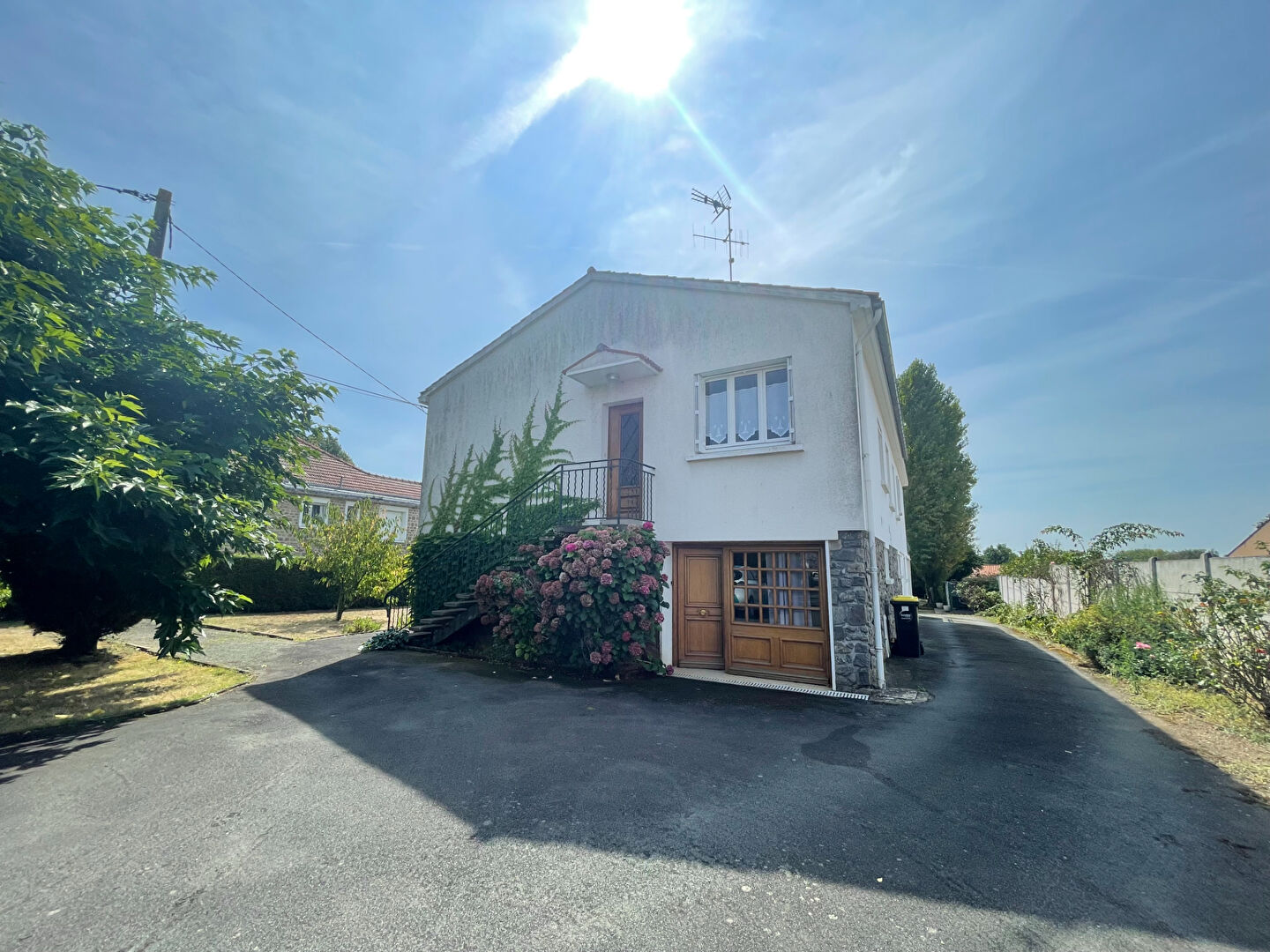 Maison FONTENAY LE COMTE (85200) 8 pi&egrave;ces 176.00 m&sup2;