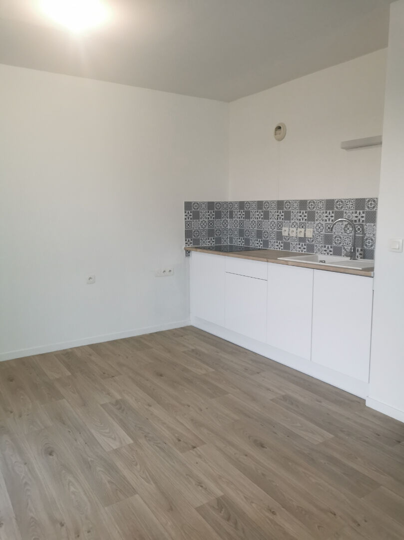 Appartement FONTENAY LE COMTE (85200) 3 pièces 57.00 m²