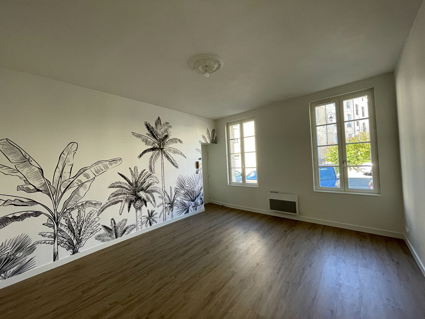 Appartement FONTENAY LE COMTE (85200) 2 pi&egrave;ces 55.00 m&sup2;