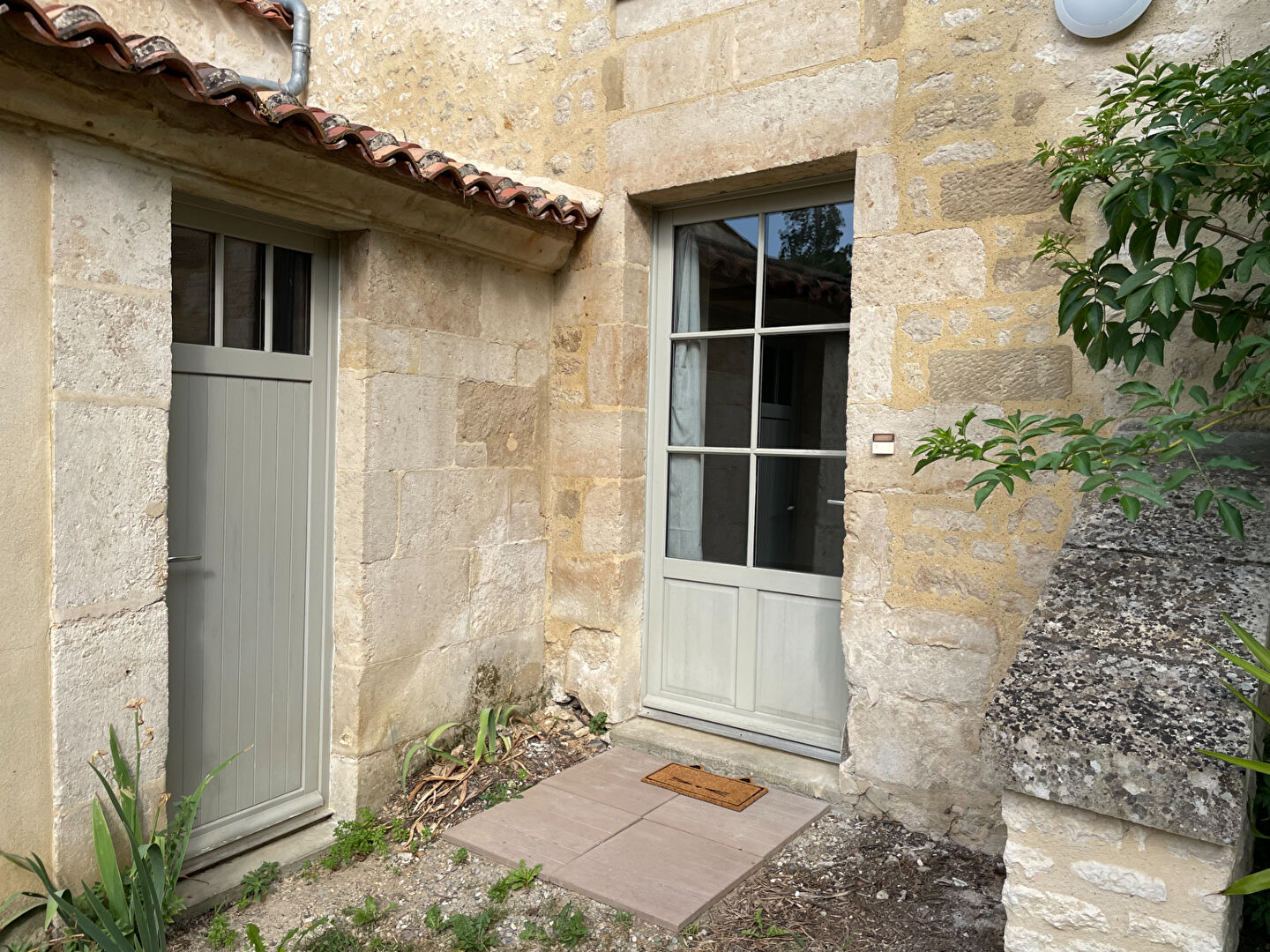 Appartement FONTENAY LE COMTE (85200) 1 pièce 26.84 m²