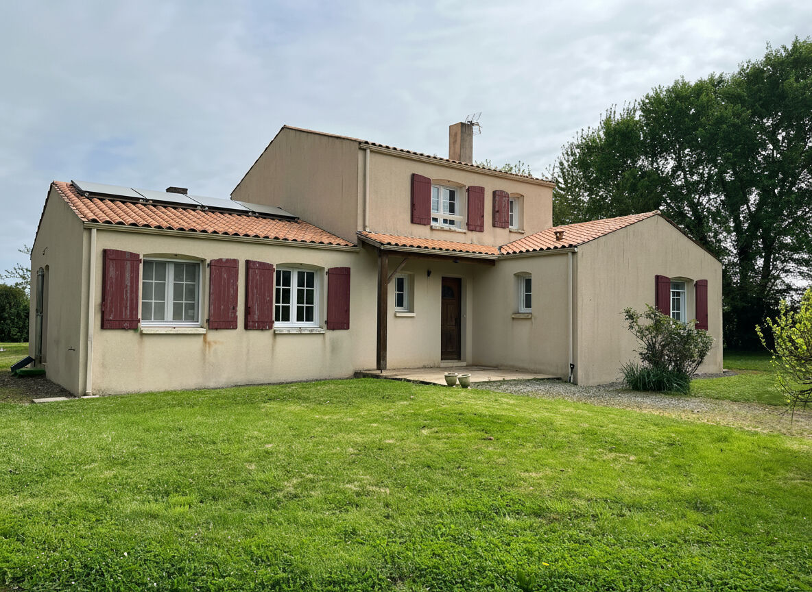 Maison Petosse (85570) 7 pi&egrave;ces 153.00 m&sup2;