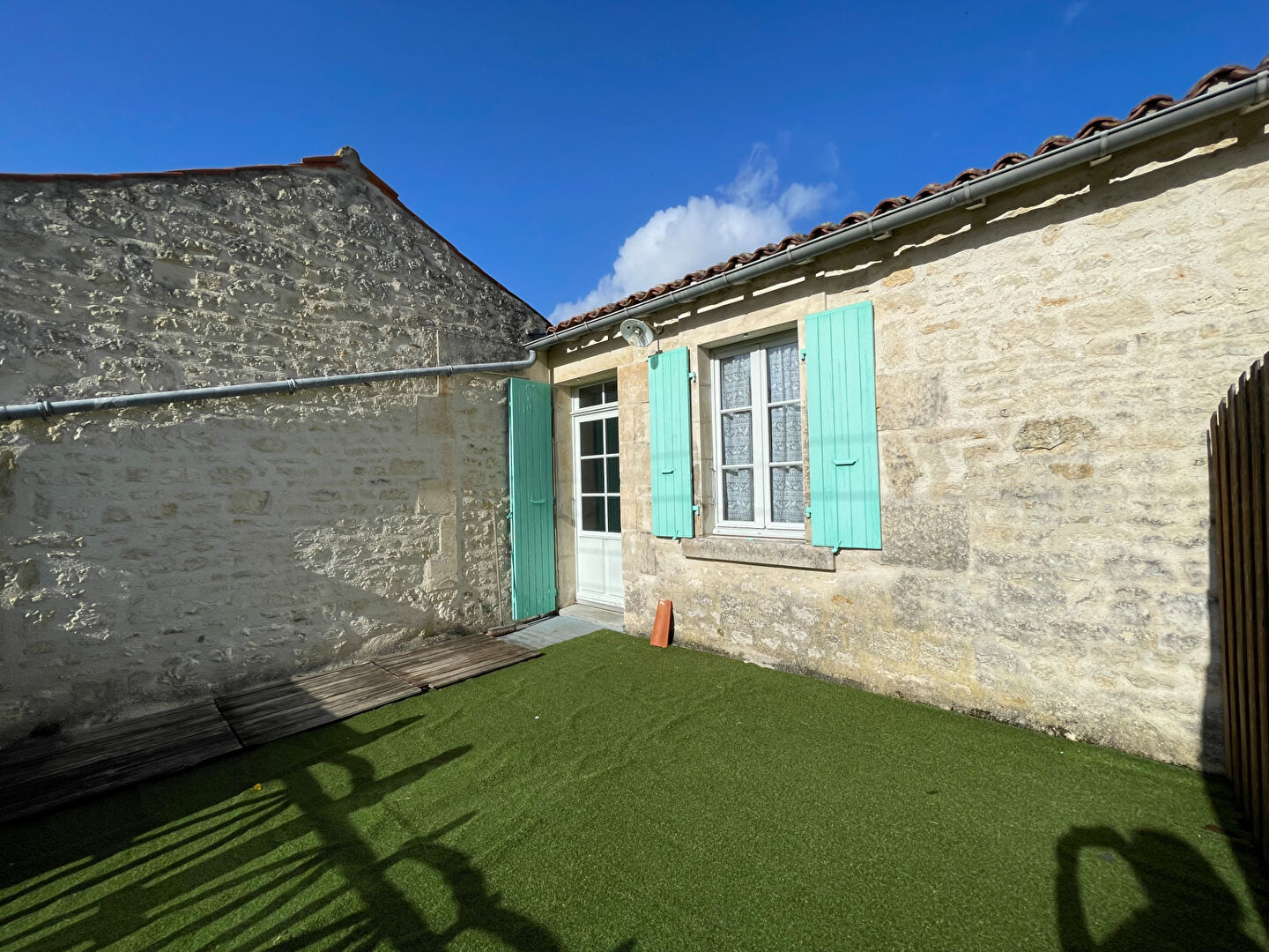 Appartement FONTENAY LE COMTE (85200) 1 pièce 29.41 m²