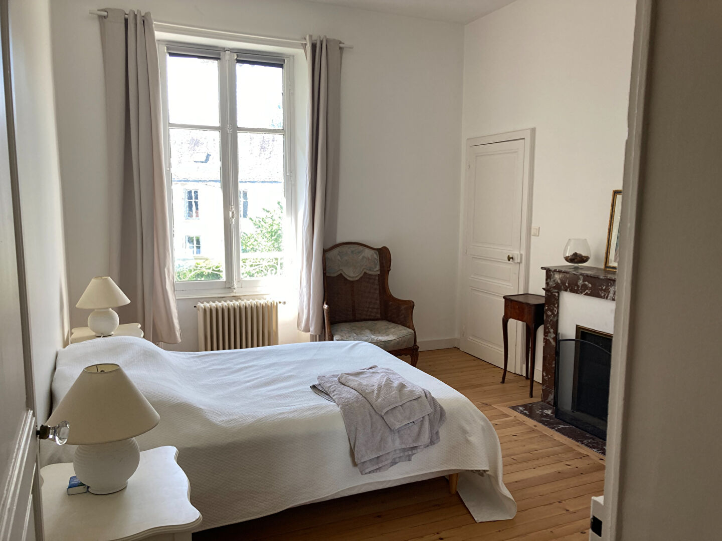 Maison FONTENAY LE COMTE (85200) 7 pi&egrave;ces 197.00 m&sup2;