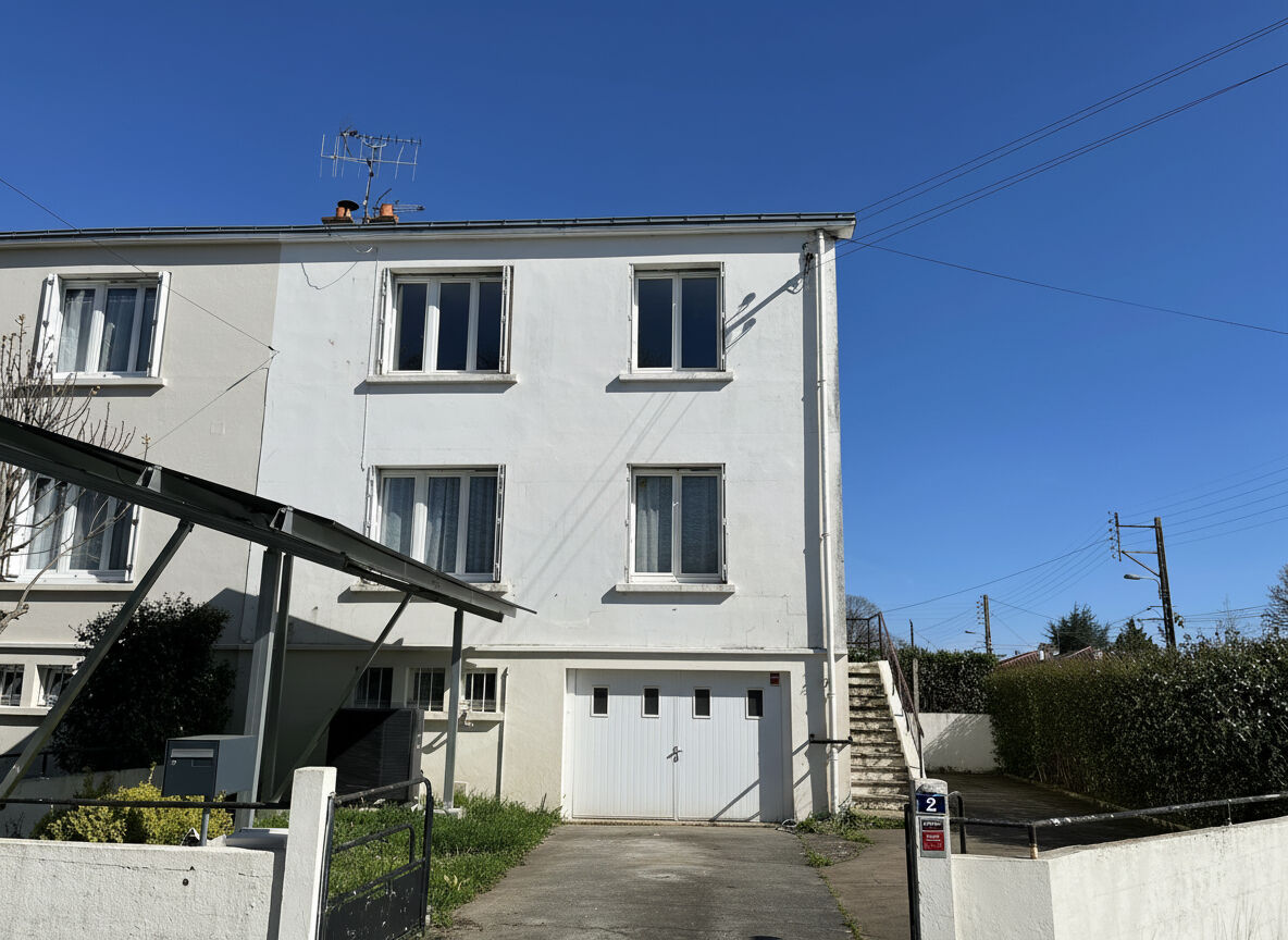 Maison FONTENAY LE COMTE (85200) 5 pi&egrave;ces 92.00 m&sup2;