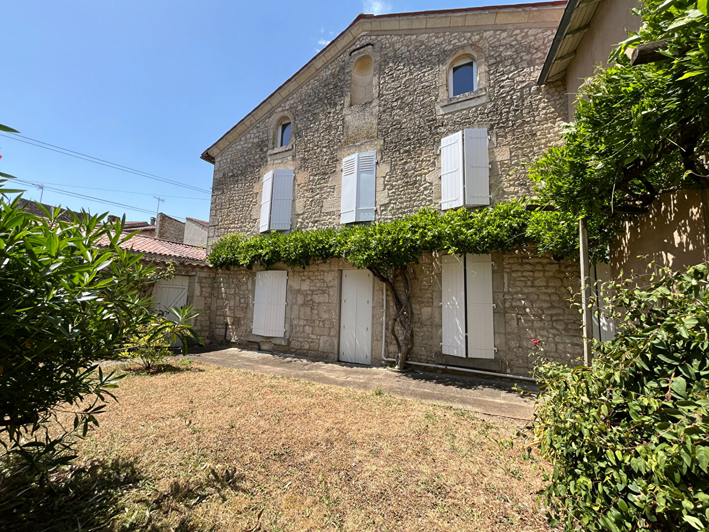 Maison FONTENAY LE COMTE (85200) 8 pi&egrave;ces 180.00 m&sup2;