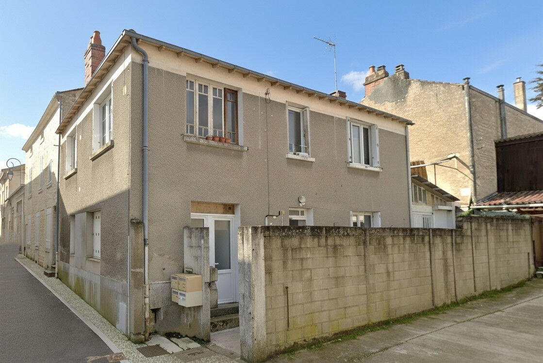 Immeuble de rapport FONTENAY LE COMTE (85200) 9 pi&egrave;ces 139.00 m&sup2;