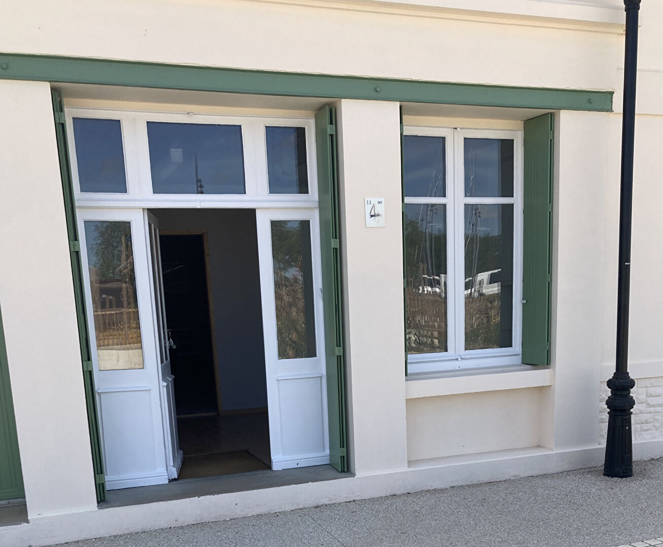 Local d'activit&eacute; MARANS (17230) 2 pi&egrave;ces 75.00 m&sup2;