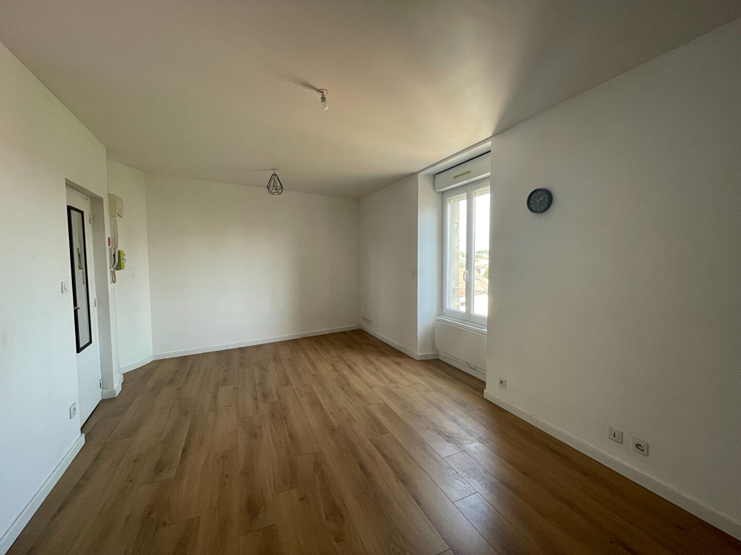 Appartement FONTENAY LE COMTE (85200) 1 pi&egrave;ce 25.53 m&sup2;