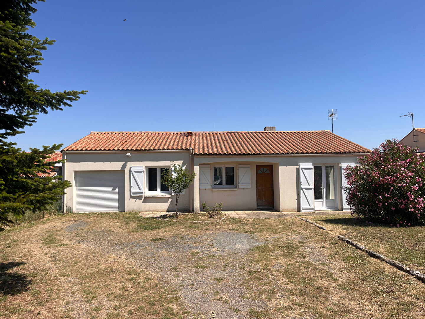 Maison AUCHAY SUR VENDEE (85200) 6 pièces 103.00 m²