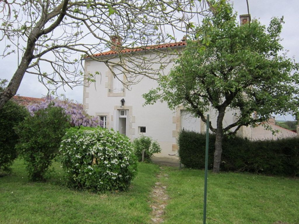 Maison LONGEVES (85200) 4 pièces 95.01 m²
