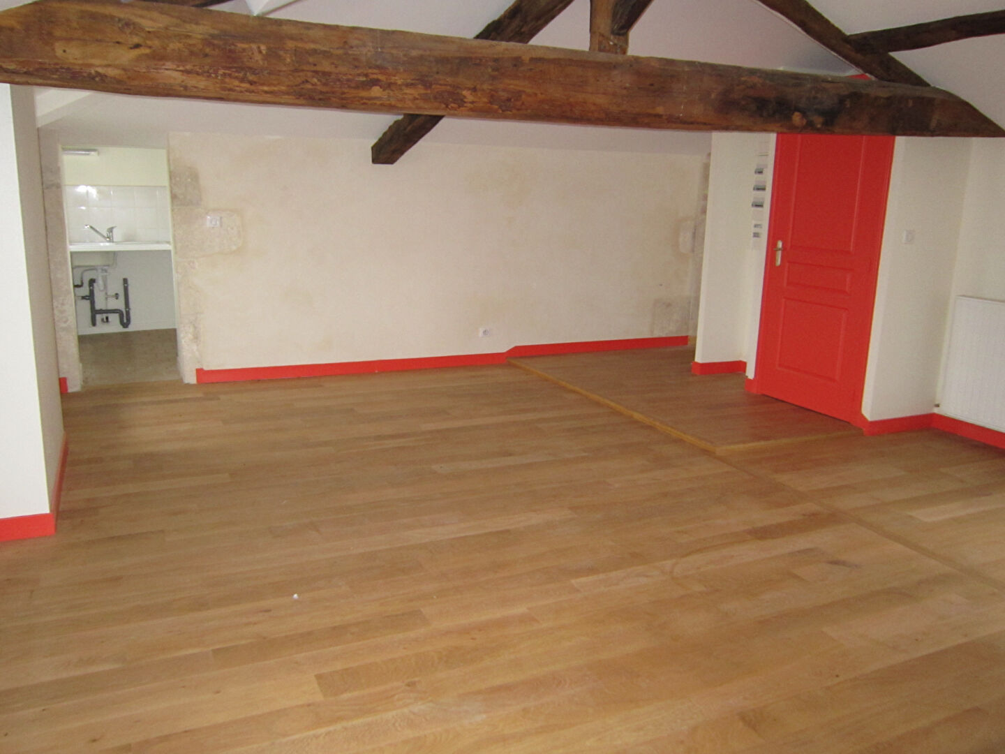 Appartement FONTENAY LE COMTE (85200) 2 pièces 57.00 m²