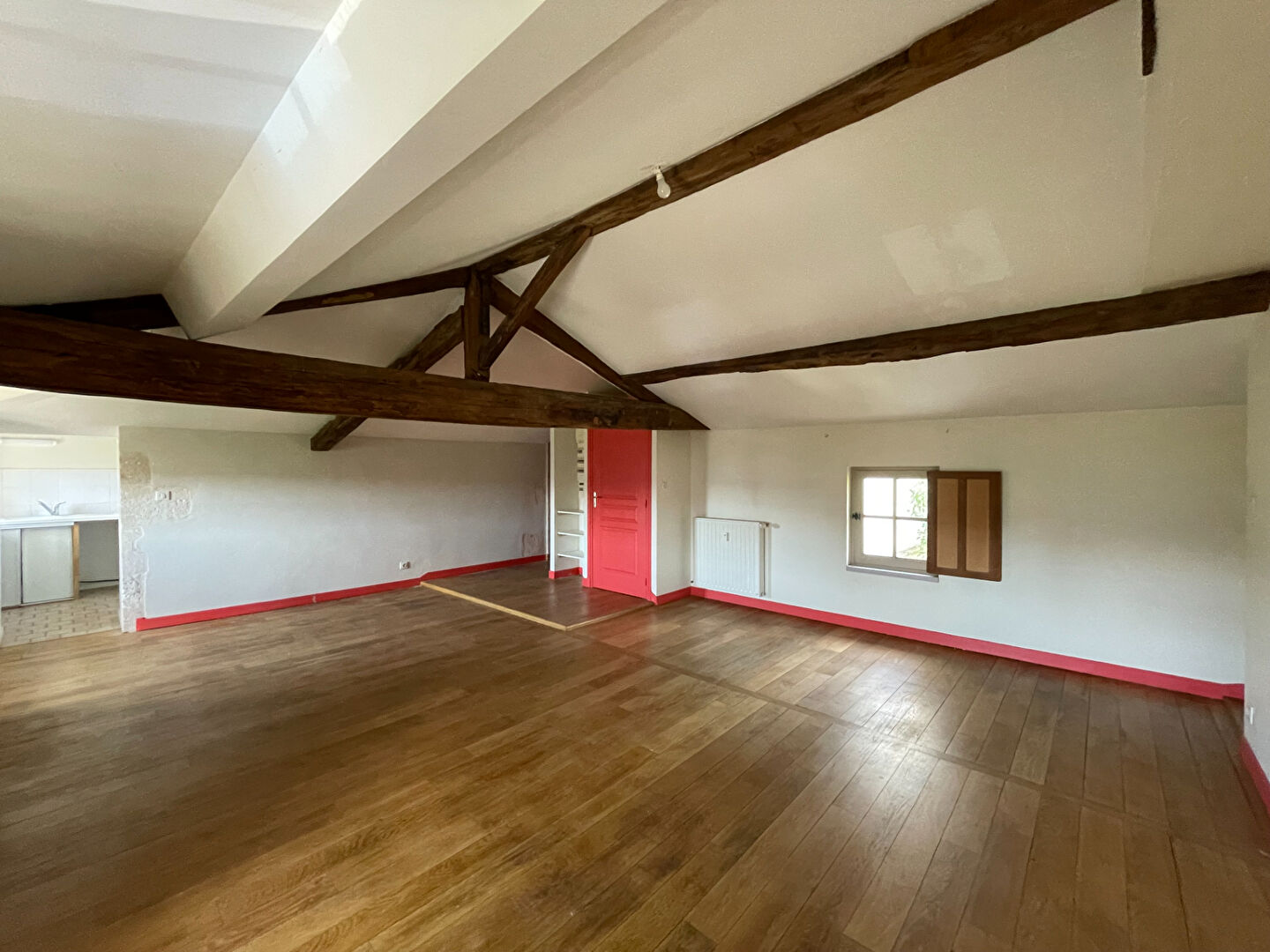 Appartement FONTENAY LE COMTE (85200) 2 pi&egrave;ces 57.00 m&sup2;