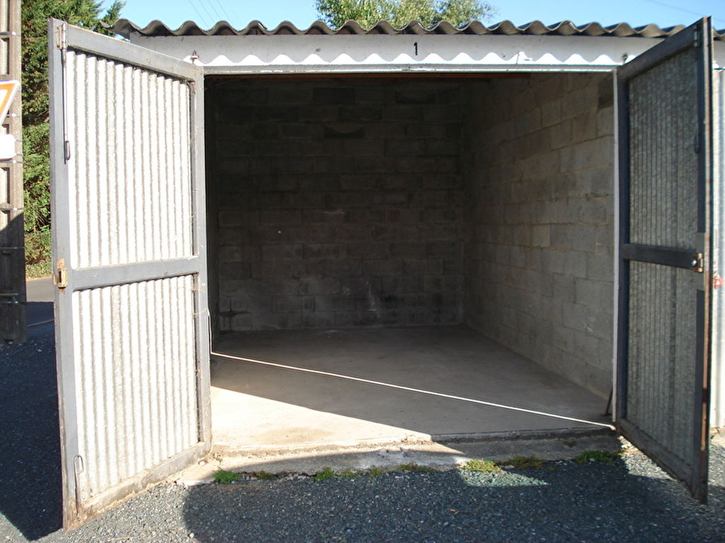 Parking / box FONTENAY LE COMTE (85200) 18.00 m²