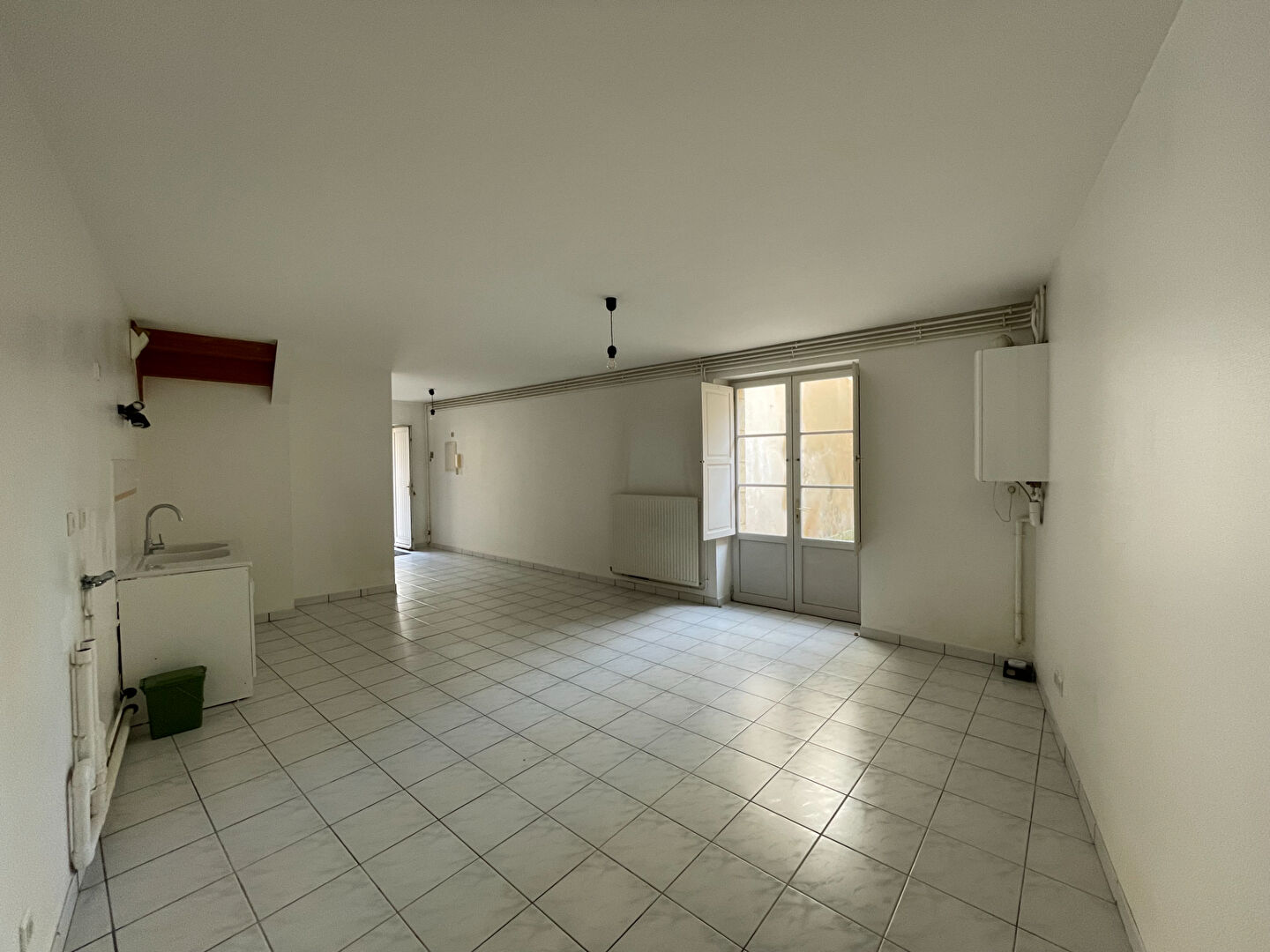 Appartement FONTENAY LE COMTE (85200) 4 pièces 100.00 m²