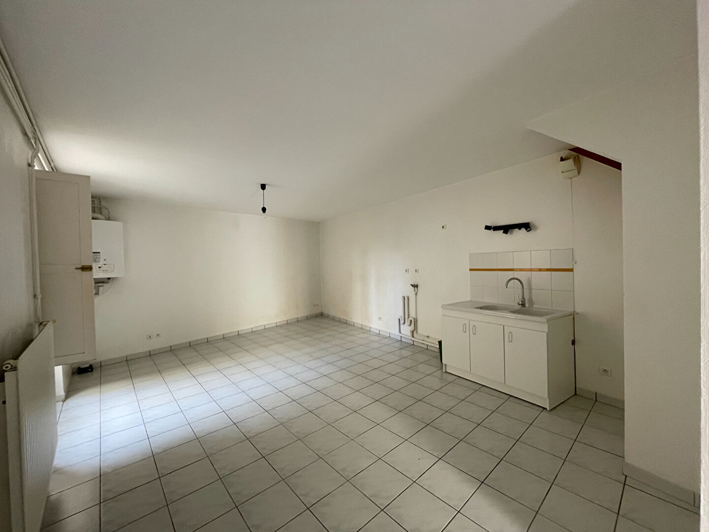 Appartement FONTENAY LE COMTE (85200) 4 pi&egrave;ces 100.00 m&sup2;