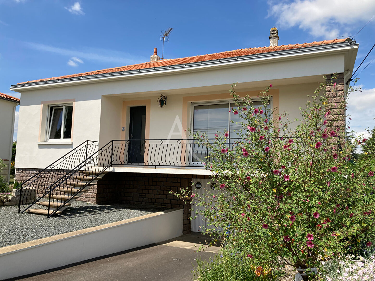 Maison à Vendre à (85200) Achat / Vente Maison l