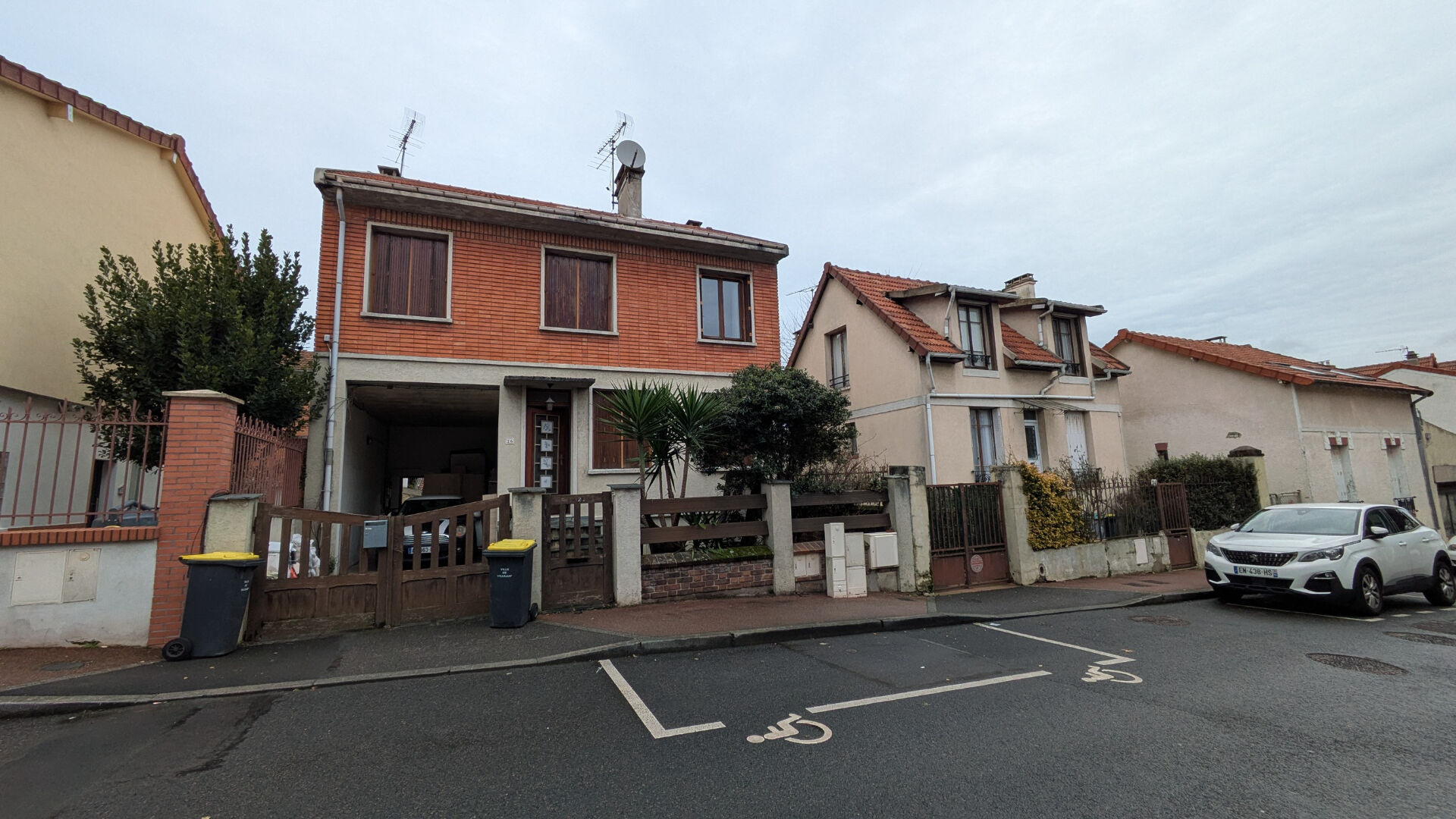 Maison VILLEJUIF (94800) 6 pièces 160.00 m²