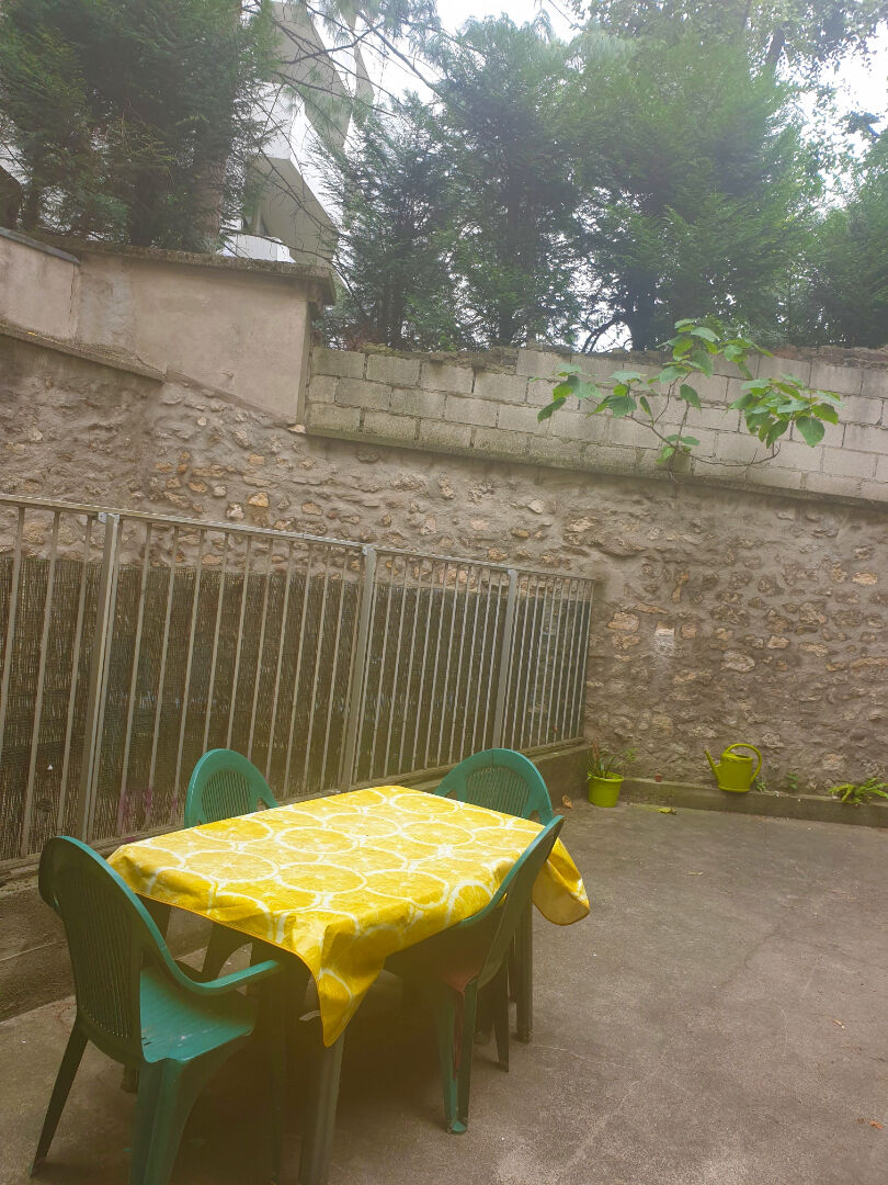 Immeuble PARIS (75013) 12 pièces 130.00 m²