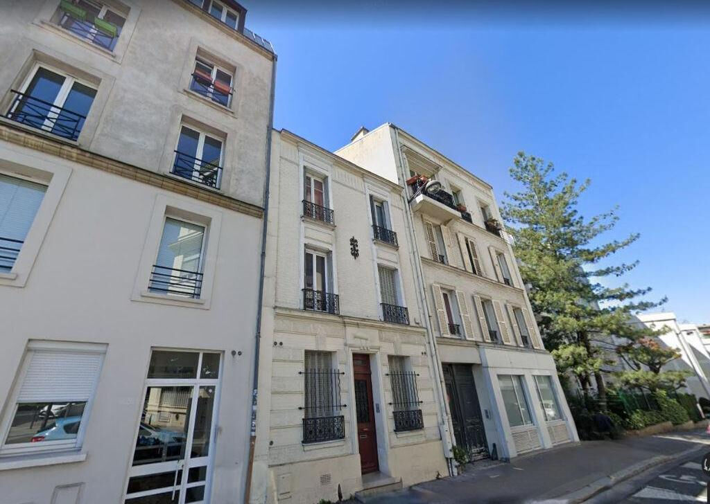 Immeuble PARIS (75013) 12 pi&egrave;ces 130.00 m&sup2;