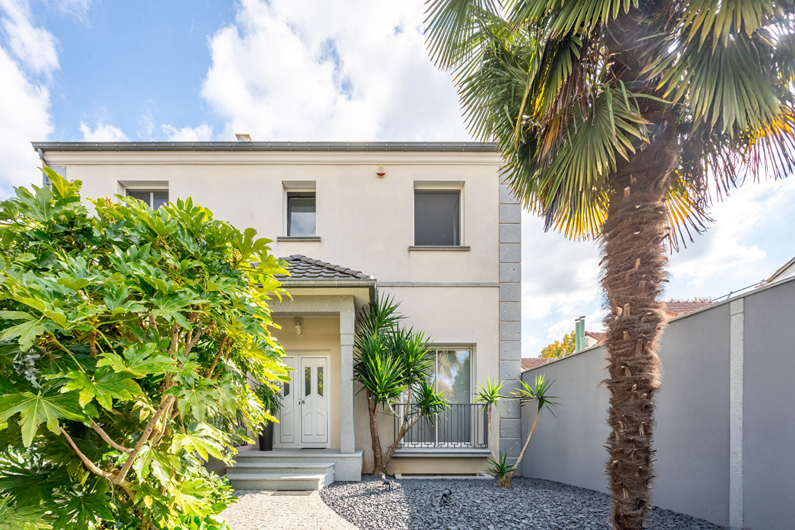 Maison VITRY SUR SEINE (94400) 7 pièces 236.00 m²