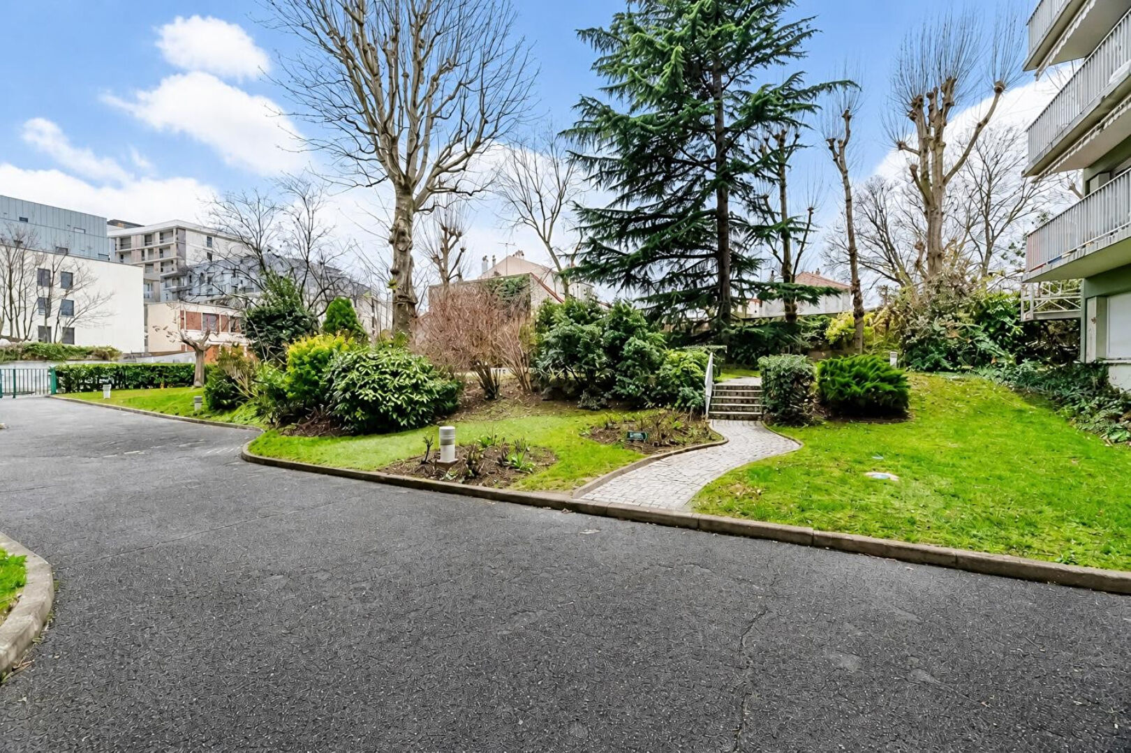 Appartement IVRY SUR SEINE (94200) 2 pi&egrave;ces 36.40 m&sup2;