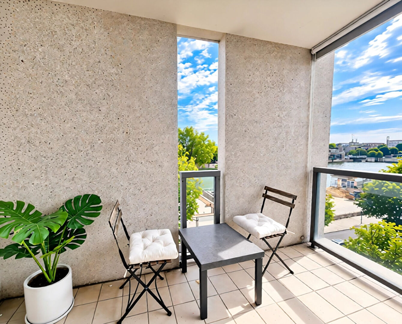 Appartement PARIS (75013) 4 pi&egrave;ces 99.00 m&sup2;