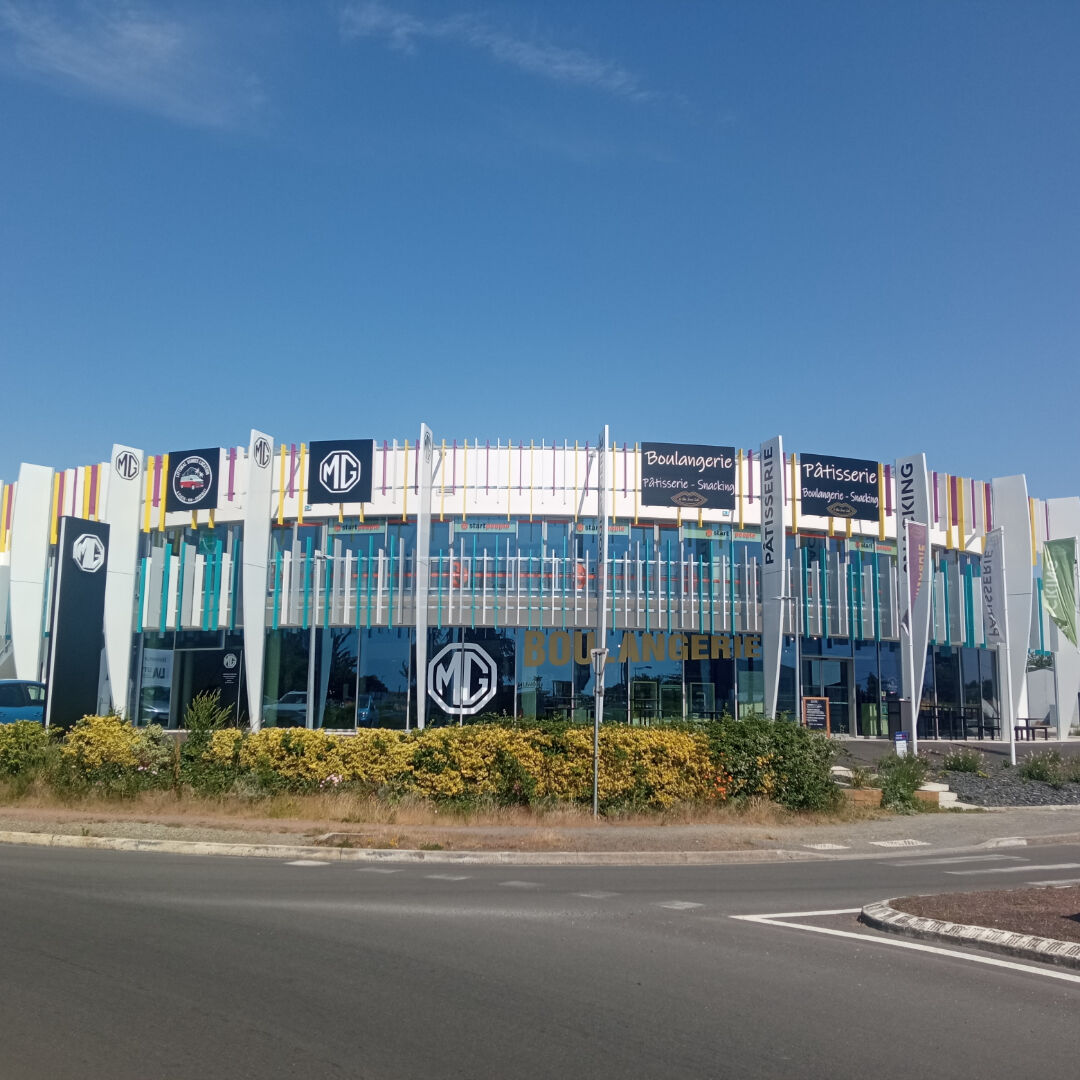 Local commercial CHALLANS (85300) 7 pièces 191.10 m²