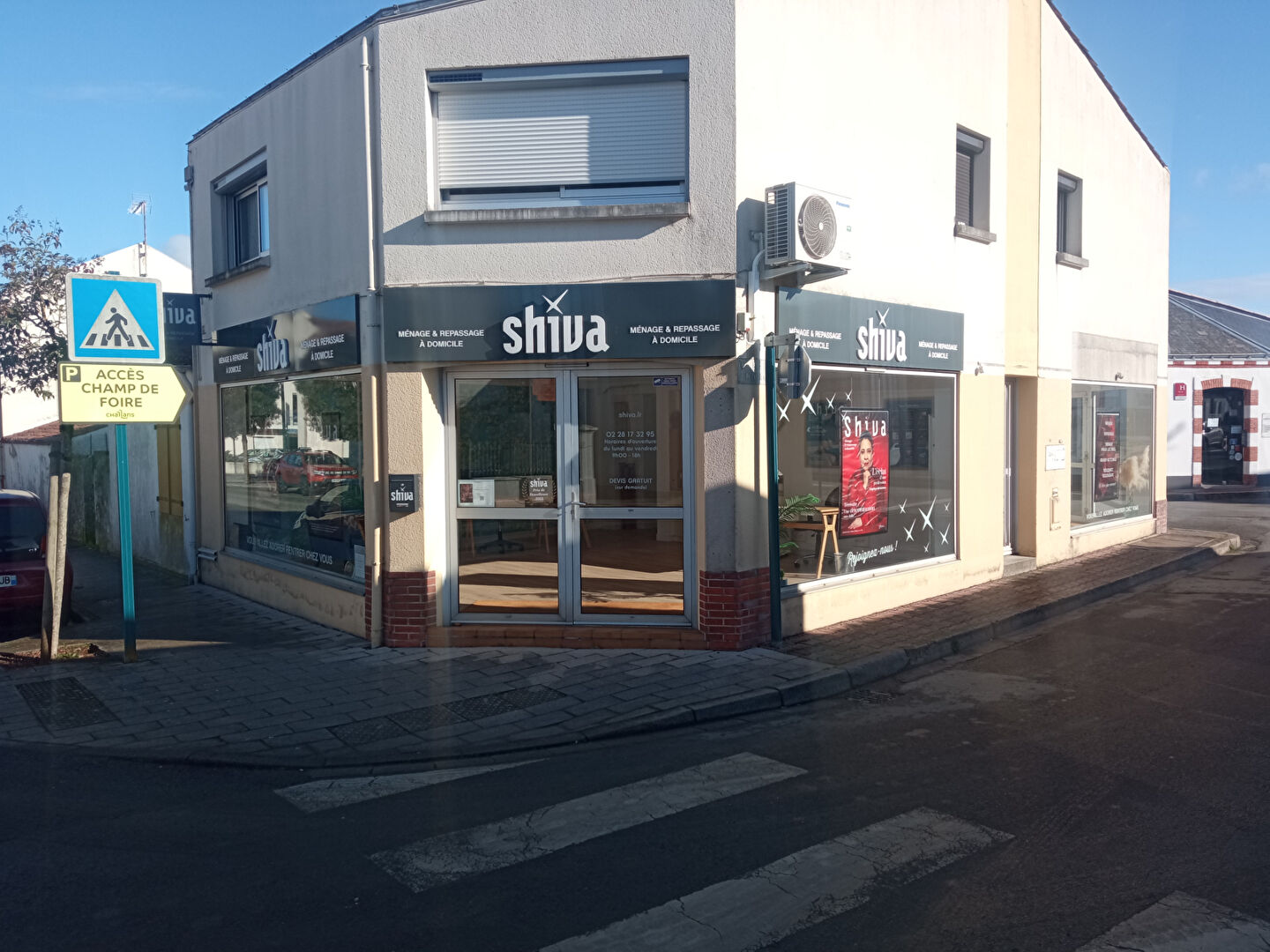 Bureaux CHALLANS (85300) 2 pi&egrave;ces 85.40 m&sup2;