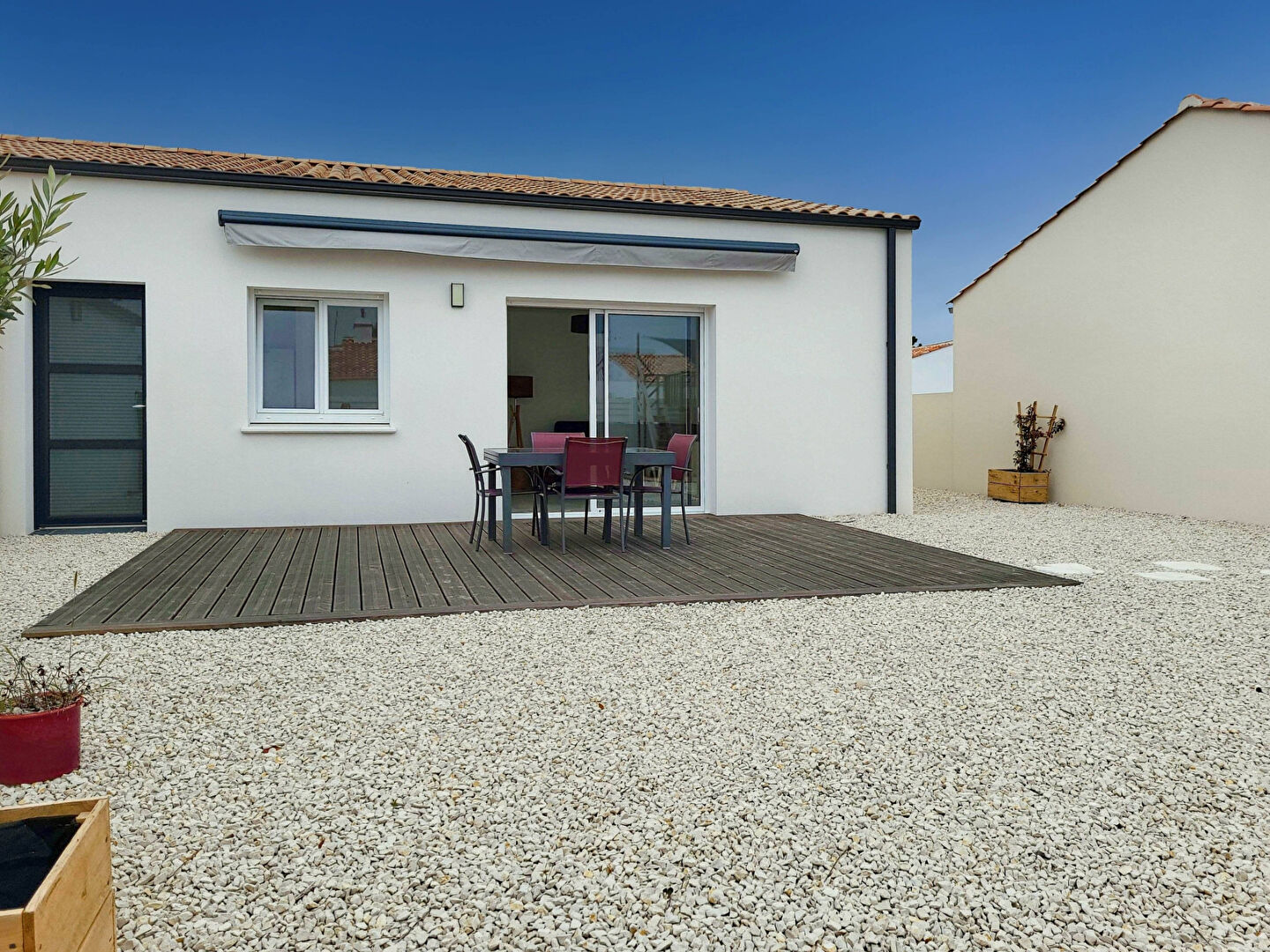 Agence immobilière l'Adresse à NotreDamedeMonts l'Adresse