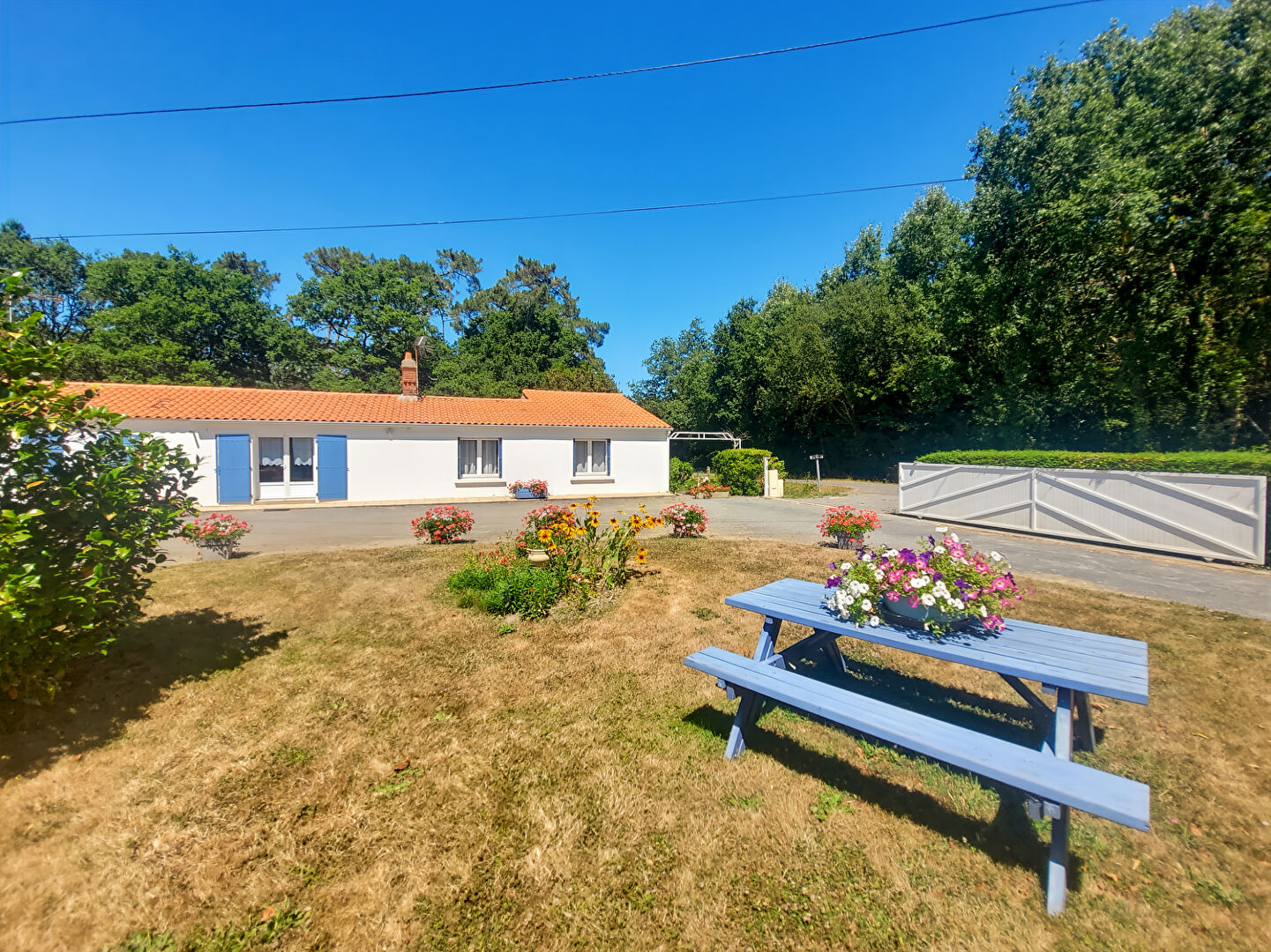 Maison chateauneuf (85710) 4 pièces 94.00 m²