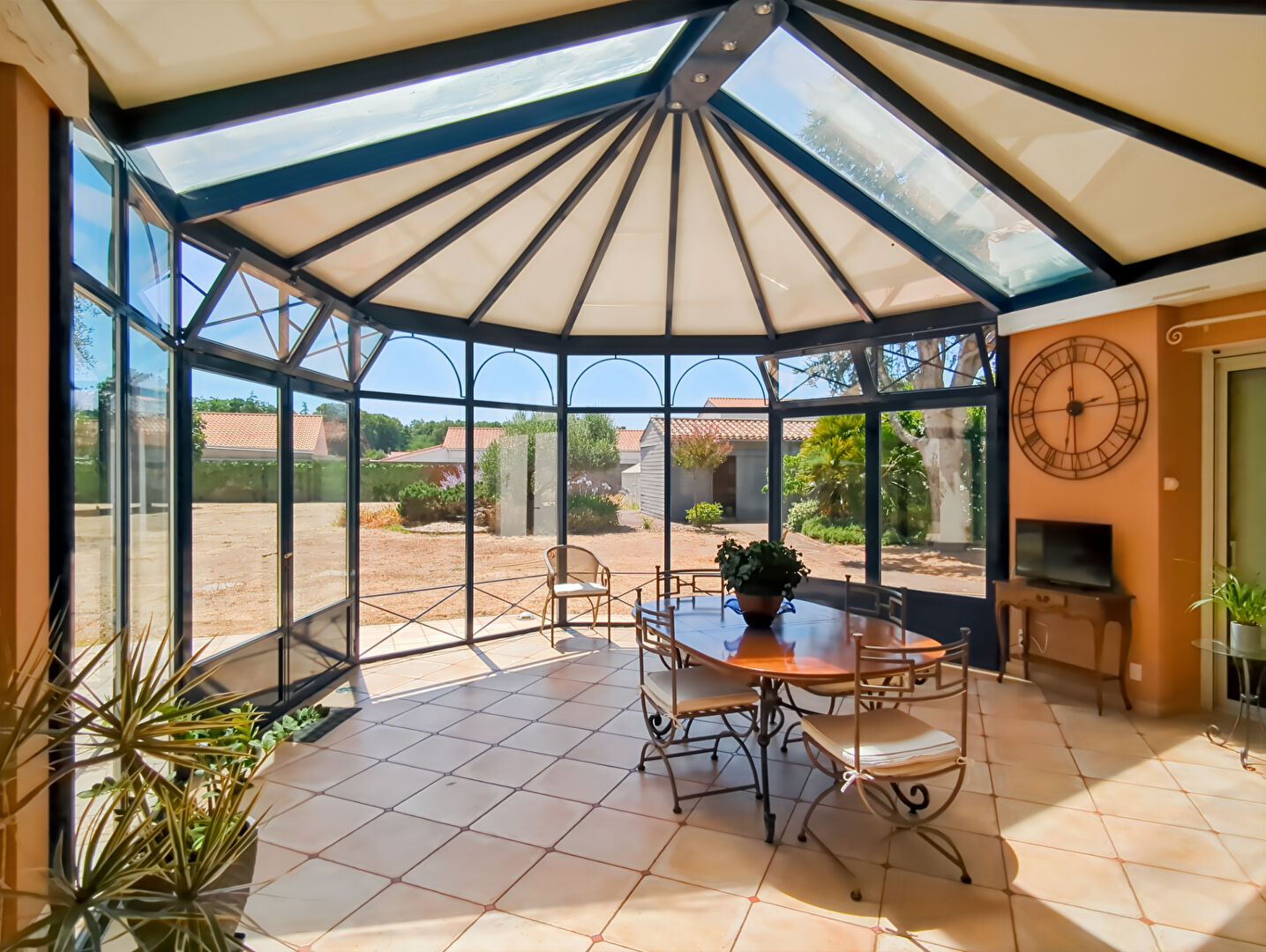Maison CHALLANS (85300) 6 pièces 246.00 m²