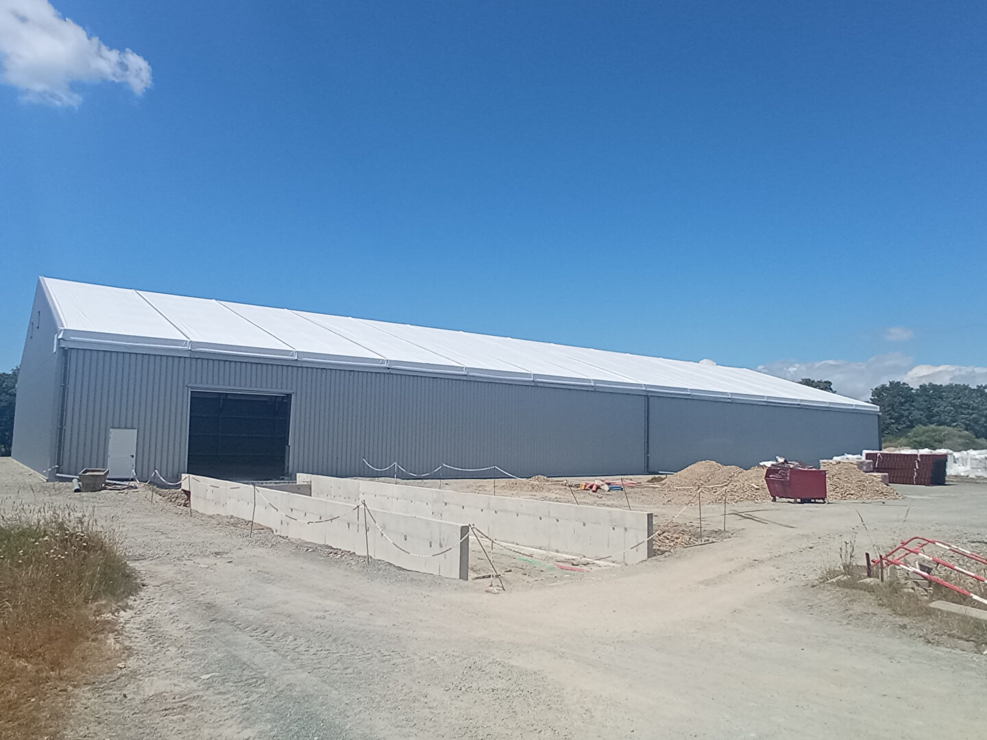 Entrep&ocirc;t / Local industriel SALLERTAINE (85300) 150.00 m&sup2;